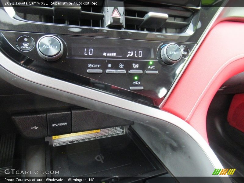 Super White / Cockpit Red 2021 Toyota Camry XSE
