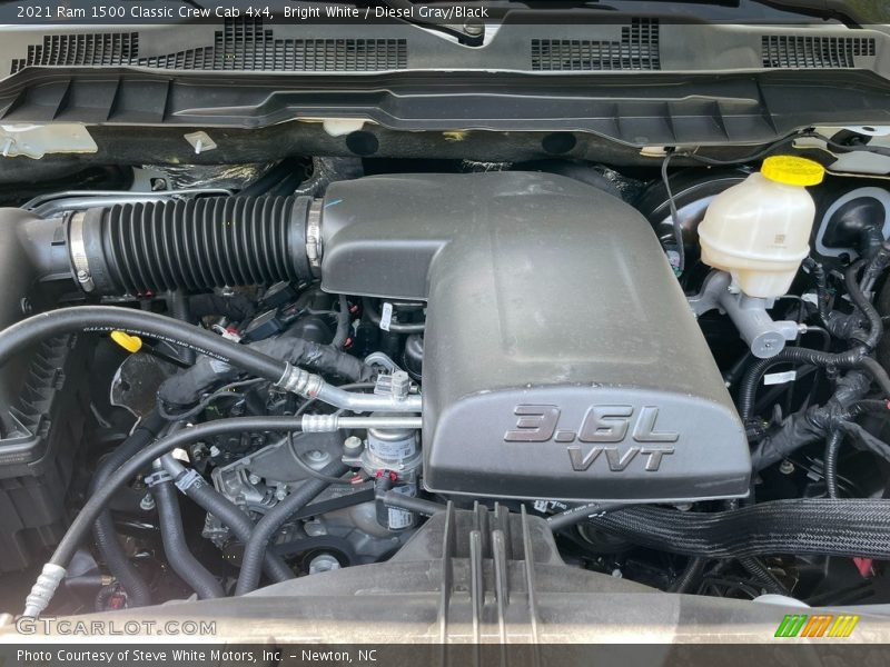 Bright White / Diesel Gray/Black 2021 Ram 1500 Classic Crew Cab 4x4