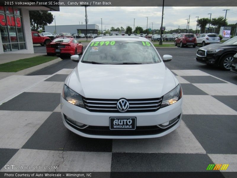 Candy White / Titan Black 2015 Volkswagen Passat SE Sedan