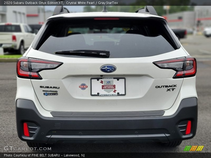 Crystal White Pearl / Gray StarTex 2020 Subaru Outback Onyx Edition XT