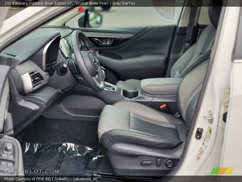  2020 Outback Onyx Edition XT Gray StarTex Interior