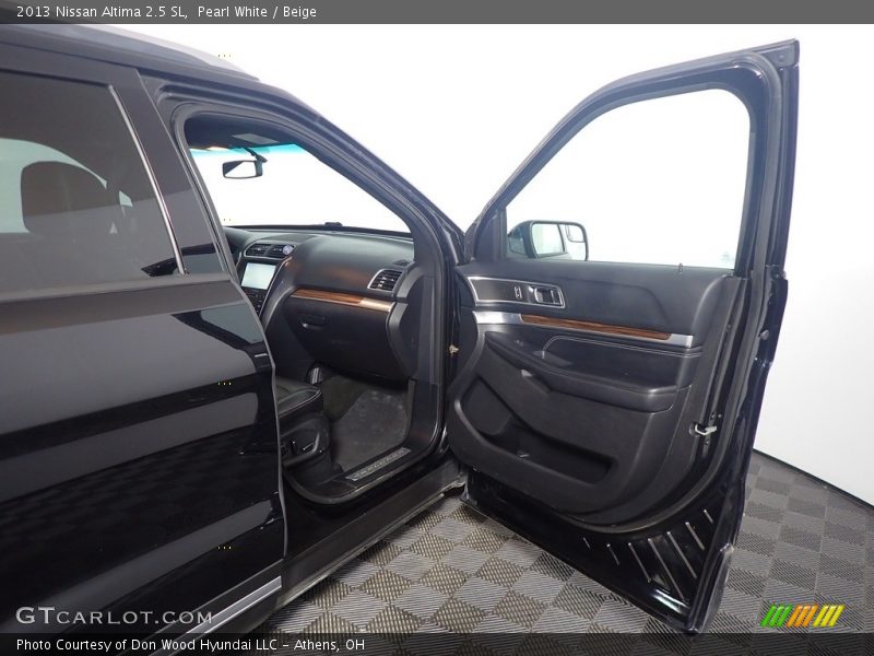 Pearl White / Beige 2013 Nissan Altima 2.5 SL