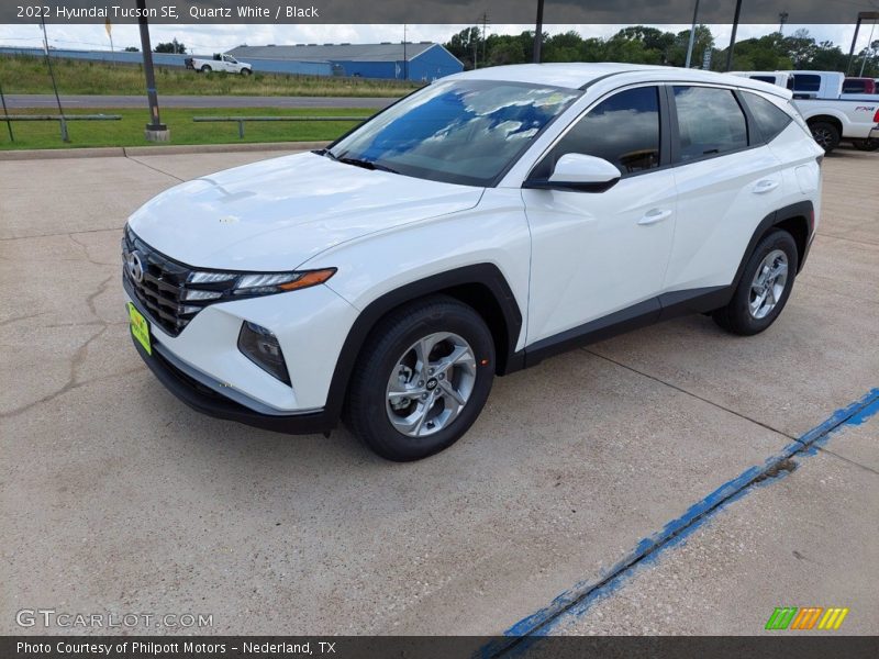 Quartz White / Black 2022 Hyundai Tucson SE