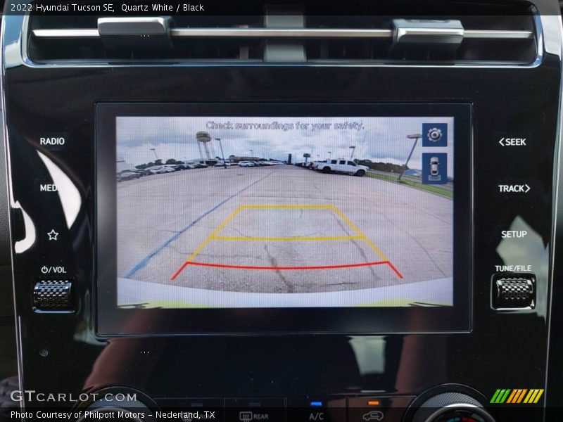 Quartz White / Black 2022 Hyundai Tucson SE