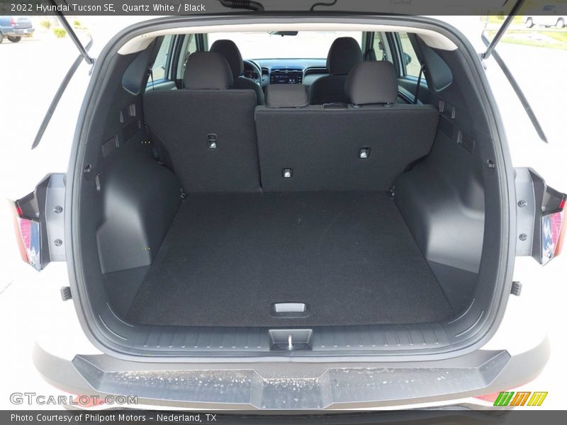 Quartz White / Black 2022 Hyundai Tucson SE