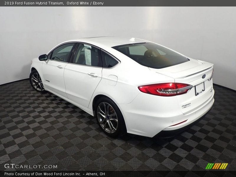 Oxford White / Ebony 2019 Ford Fusion Hybrid Titanium