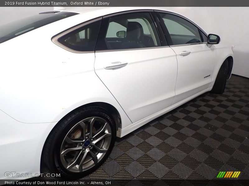 Oxford White / Ebony 2019 Ford Fusion Hybrid Titanium