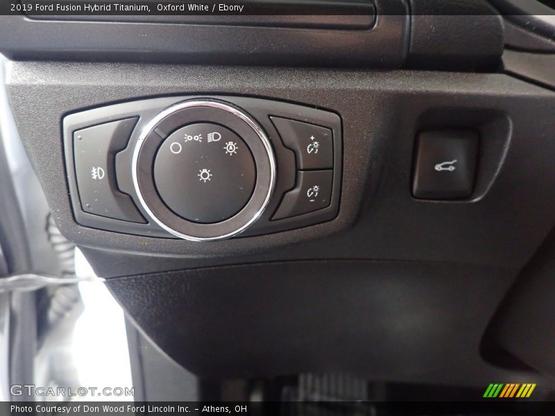 Oxford White / Ebony 2019 Ford Fusion Hybrid Titanium