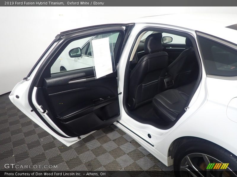 Oxford White / Ebony 2019 Ford Fusion Hybrid Titanium
