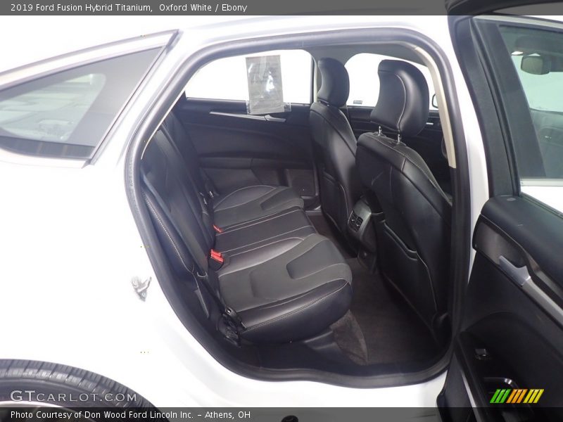 Oxford White / Ebony 2019 Ford Fusion Hybrid Titanium