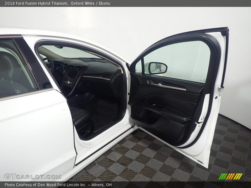 Oxford White / Ebony 2019 Ford Fusion Hybrid Titanium