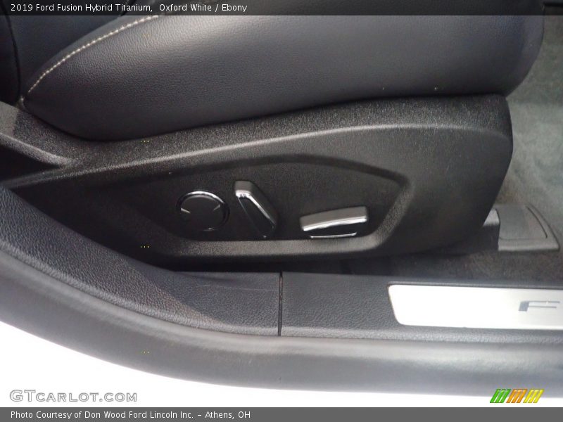 Oxford White / Ebony 2019 Ford Fusion Hybrid Titanium