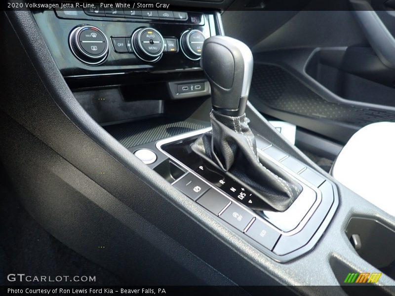  2020 Jetta R-Line 8 Speed Automatic Shifter