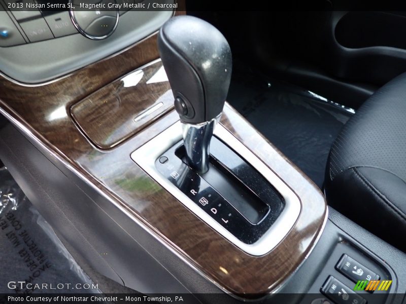 Magnetic Gray Metallic / Charcoal 2013 Nissan Sentra SL