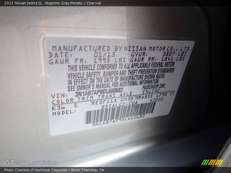 Magnetic Gray Metallic / Charcoal 2013 Nissan Sentra SL