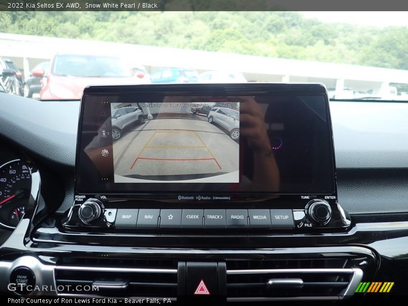 Snow White Pearl / Black 2022 Kia Seltos EX AWD