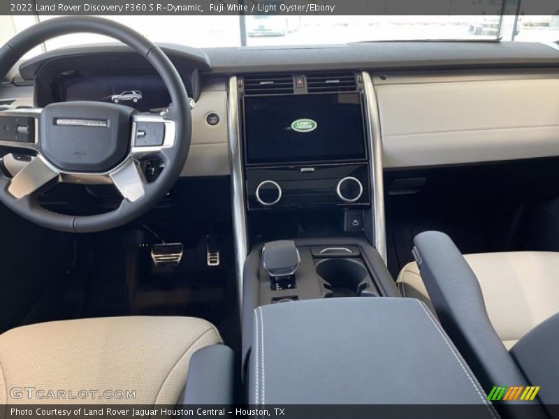 Fuji White / Light Oyster/Ebony 2022 Land Rover Discovery P360 S R-Dynamic