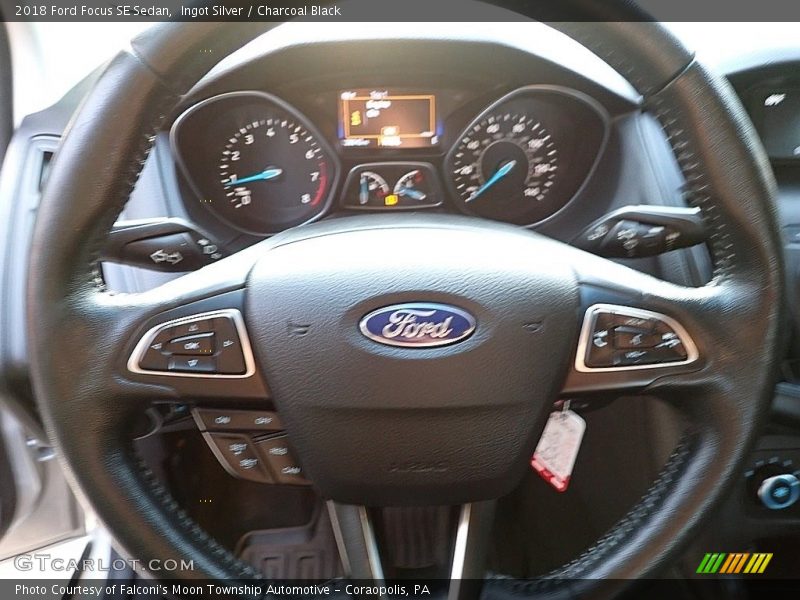 Ingot Silver / Charcoal Black 2018 Ford Focus SE Sedan