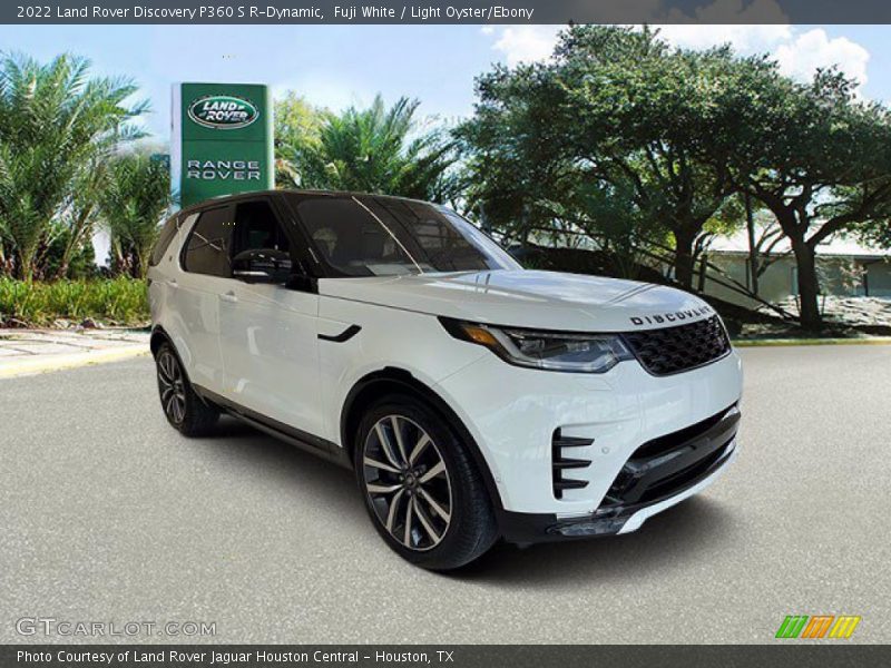 Fuji White / Light Oyster/Ebony 2022 Land Rover Discovery P360 S R-Dynamic