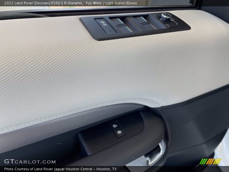 Fuji White / Light Oyster/Ebony 2022 Land Rover Discovery P360 S R-Dynamic