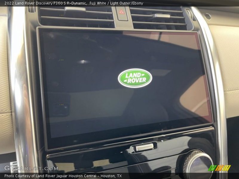 Fuji White / Light Oyster/Ebony 2022 Land Rover Discovery P360 S R-Dynamic