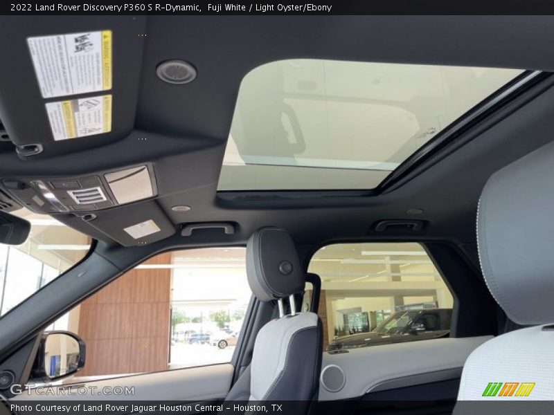 Fuji White / Light Oyster/Ebony 2022 Land Rover Discovery P360 S R-Dynamic