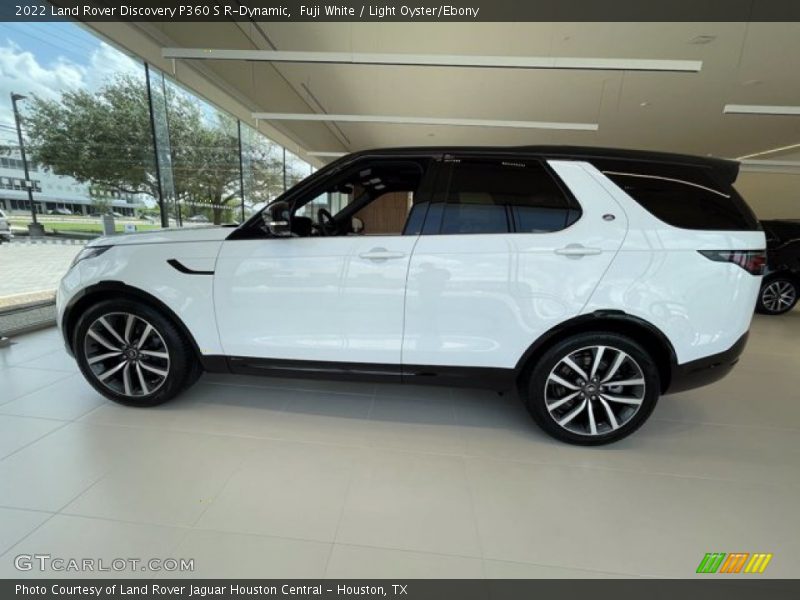 Fuji White / Light Oyster/Ebony 2022 Land Rover Discovery P360 S R-Dynamic
