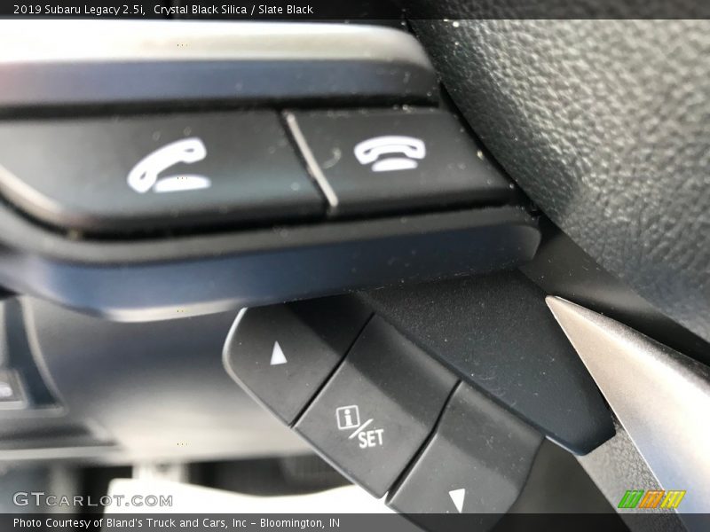 Crystal Black Silica / Slate Black 2019 Subaru Legacy 2.5i