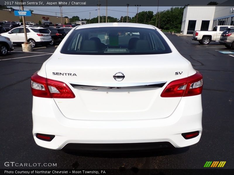 Aspen White / Charcoal 2017 Nissan Sentra SV
