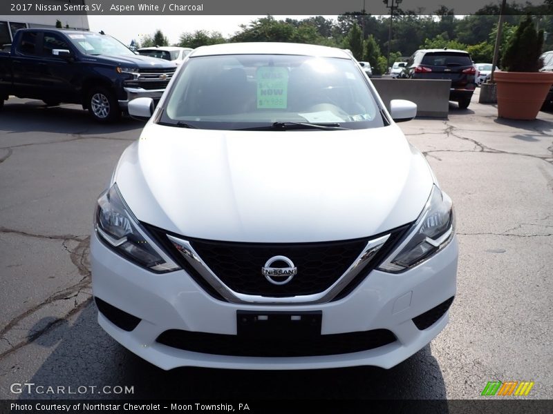 Aspen White / Charcoal 2017 Nissan Sentra SV
