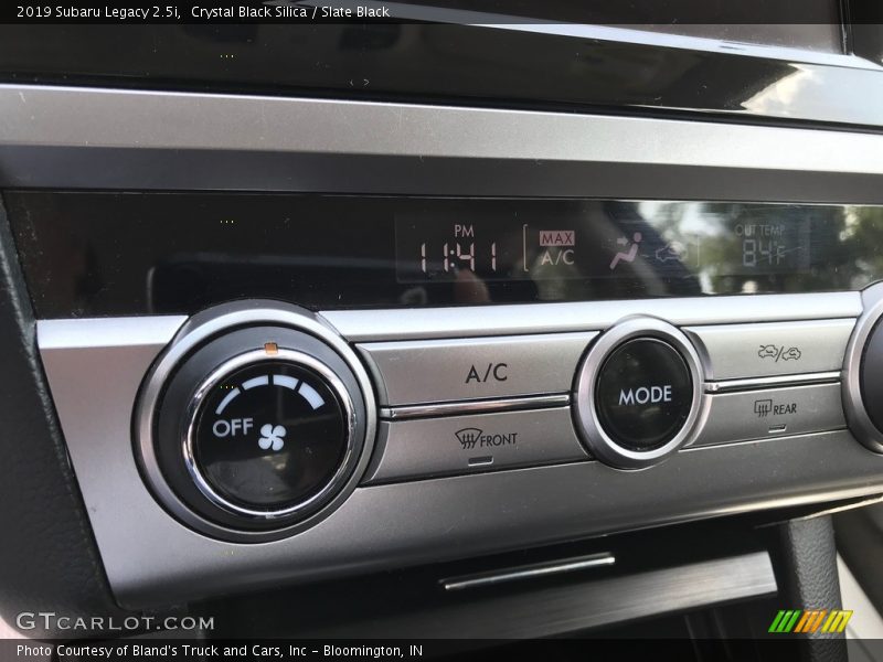 Crystal Black Silica / Slate Black 2019 Subaru Legacy 2.5i