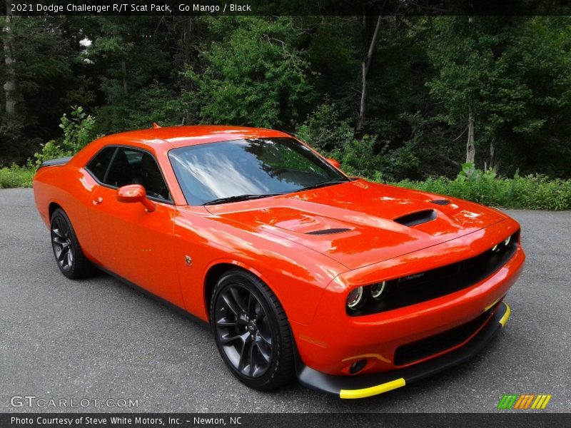 Front 3/4 View of 2021 Challenger R/T Scat Pack
