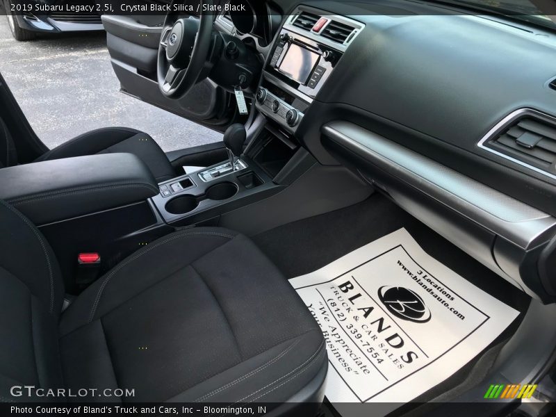 Crystal Black Silica / Slate Black 2019 Subaru Legacy 2.5i