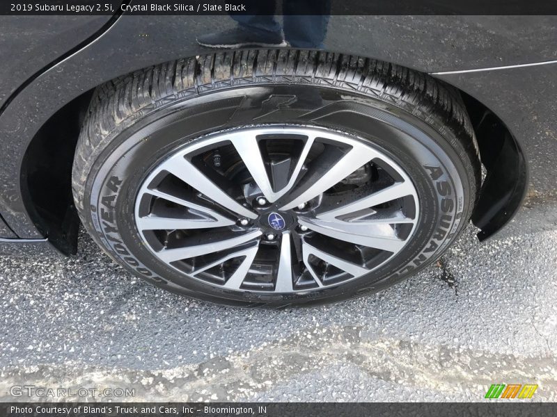 Crystal Black Silica / Slate Black 2019 Subaru Legacy 2.5i