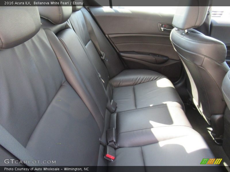 Bellanova White Pearl / Ebony 2016 Acura ILX