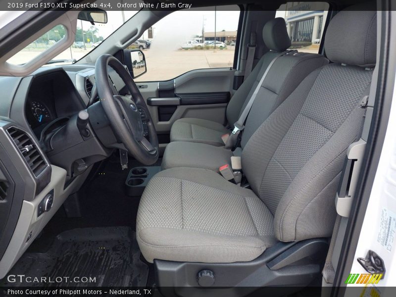 Oxford White / Earth Gray 2019 Ford F150 XLT SuperCab 4x4