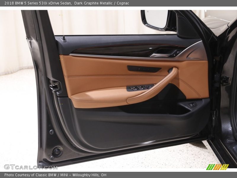 Dark Graphite Metallic / Cognac 2018 BMW 5 Series 530i xDrive Sedan