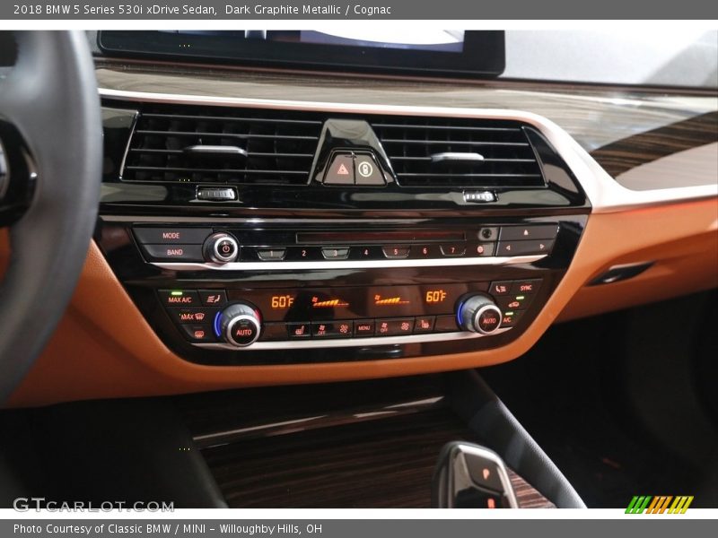 Dark Graphite Metallic / Cognac 2018 BMW 5 Series 530i xDrive Sedan