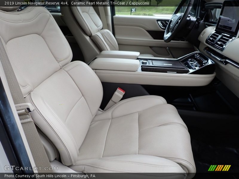 Front Seat of 2019 Navigator Reserve 4x4