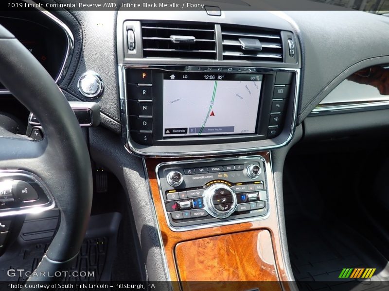 Infinite Black Metallic / Ebony 2019 Lincoln Continental Reserve AWD