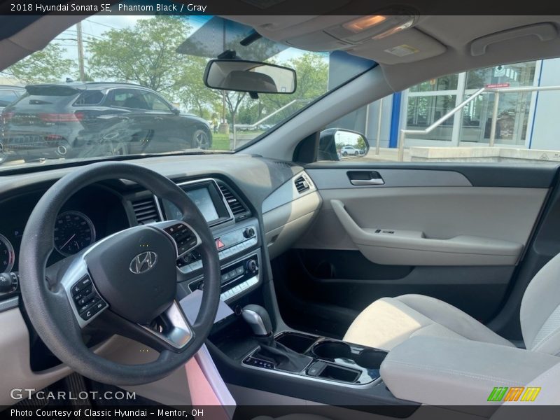 Phantom Black / Gray 2018 Hyundai Sonata SE
