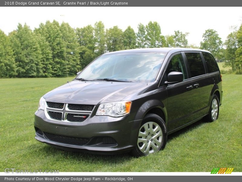 Granite Pearl / Black/Light Graystone 2018 Dodge Grand Caravan SE