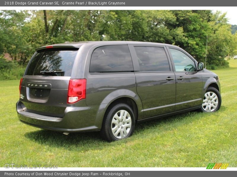 Granite Pearl / Black/Light Graystone 2018 Dodge Grand Caravan SE