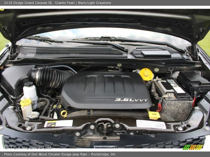 Granite Pearl / Black/Light Graystone 2018 Dodge Grand Caravan SE