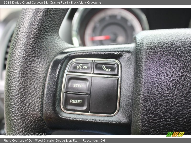 Granite Pearl / Black/Light Graystone 2018 Dodge Grand Caravan SE