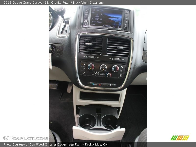 Granite Pearl / Black/Light Graystone 2018 Dodge Grand Caravan SE