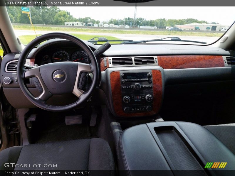 Dashboard of 2014 Tahoe LS