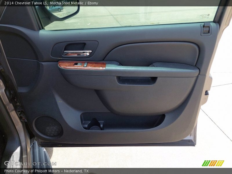 Door Panel of 2014 Tahoe LS