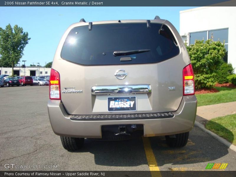 Granite Metallic / Desert 2006 Nissan Pathfinder SE 4x4
