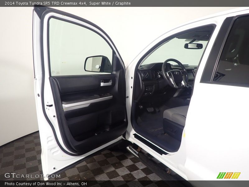 Super White / Graphite 2014 Toyota Tundra SR5 TRD Crewmax 4x4